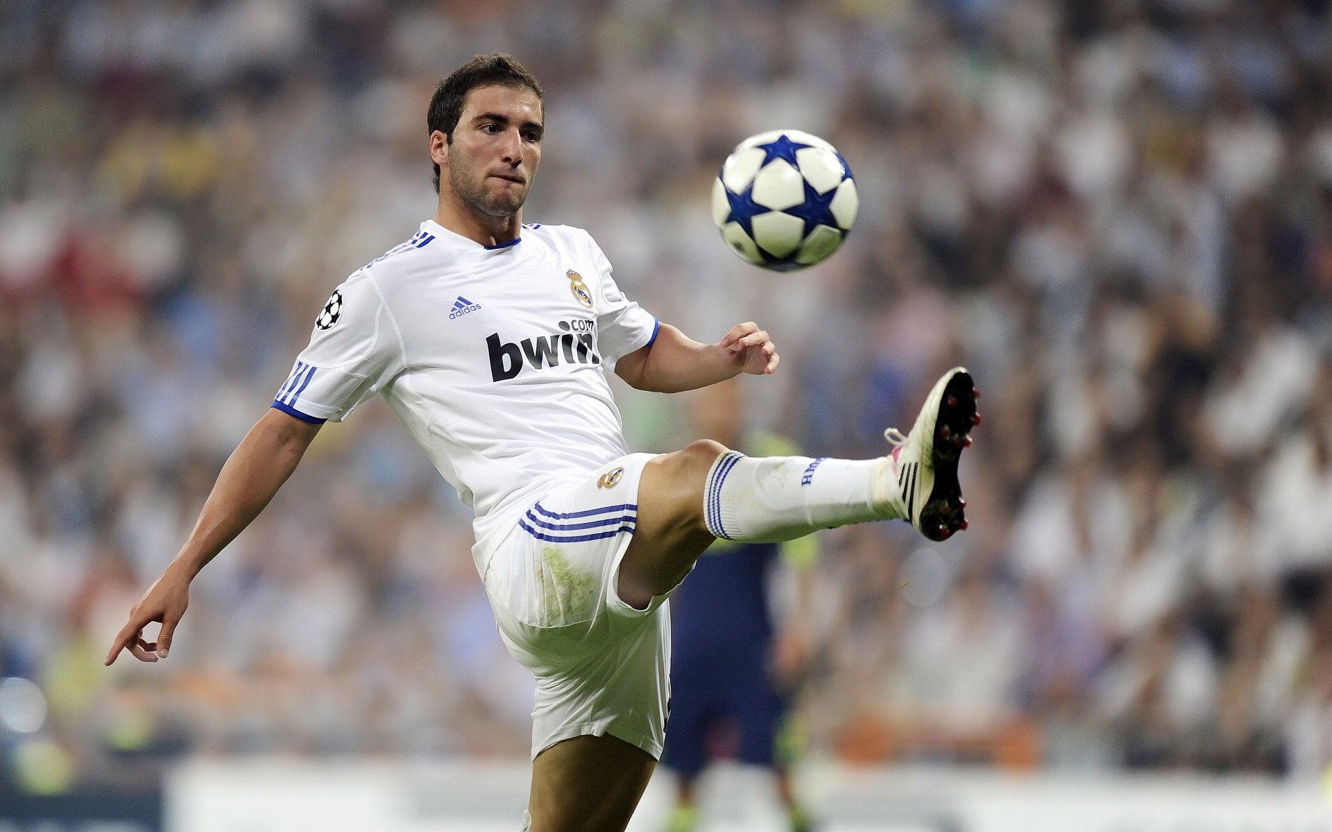 篮球运动员比赛焦虑调节方法与效果分析，如何克服篮球比赛紧张心理